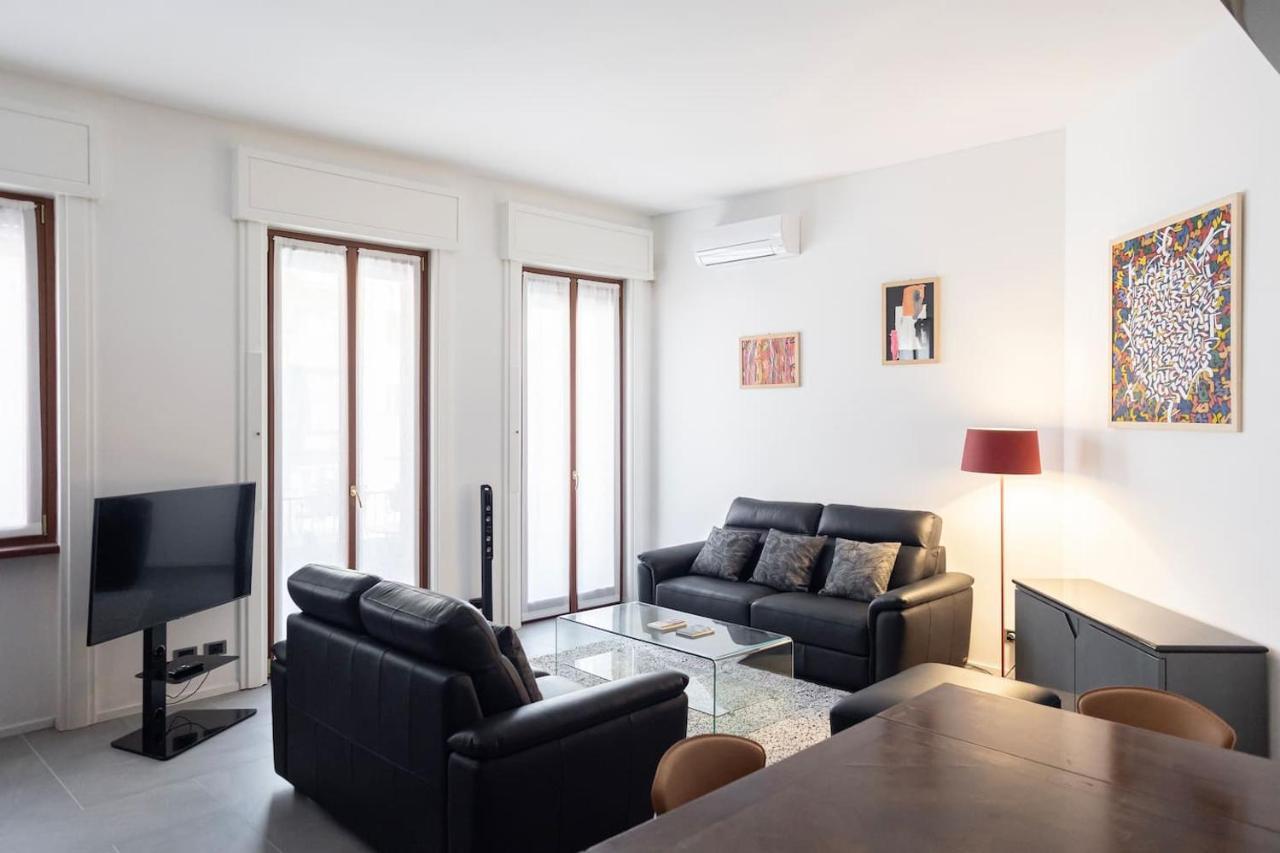 Apartment Close To Duomo Milan Exterior photo
